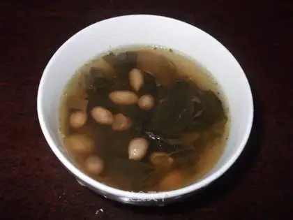 cabbage and dried peanut soup