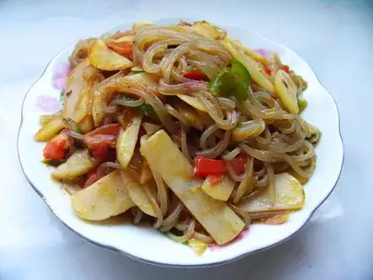 vermicelli and potato chips