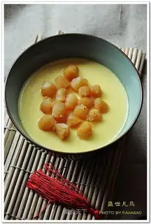 Scallop and hibiscus egg