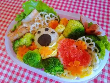 Cute small bento
