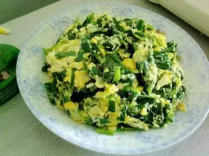 chives scrambled eggs