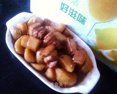 Stewed pork and potatoes