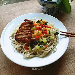 A wide-range fork noodles