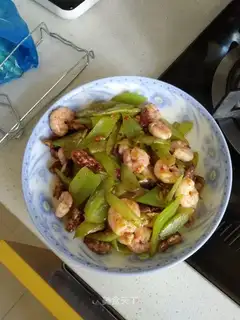 Shrimp walnut