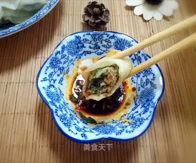 Cabbage mushroom dumplings