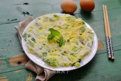Silverfish fried eggs