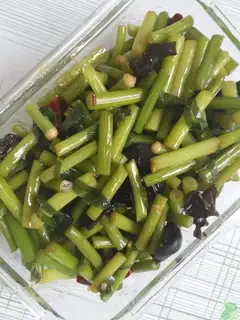 Garlic fried wood