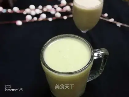 Banana melon shake