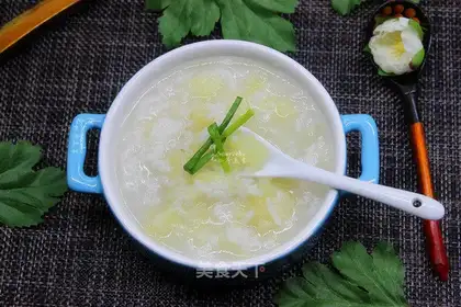 Breakfast of tummy and potatoes