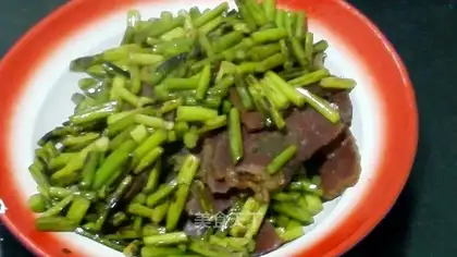 Garlic beef