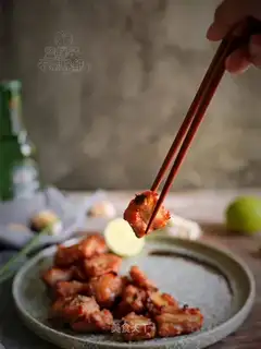 Honeybread ribs