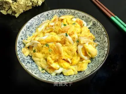 Silverfish fried eggs
