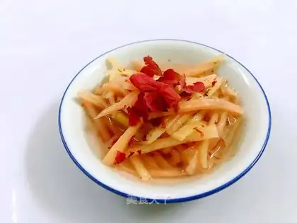 Sweet ginger roses sour