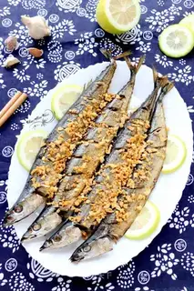 Garlic mackerel