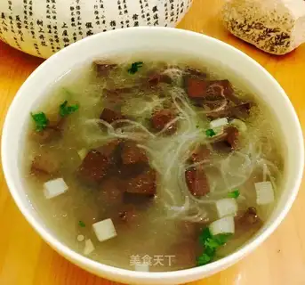 Pork blood fan soup