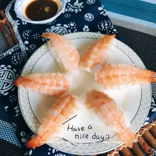 Sweet shrimp with sushi