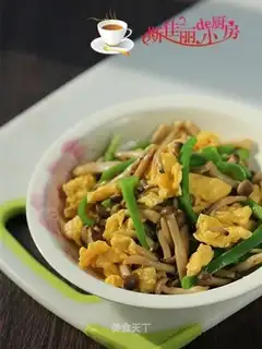 Crab-flavored eggs