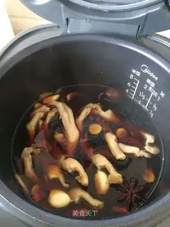Pork claws