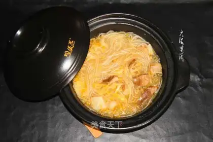 Sour pork stew