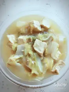 Cracked cabbage and tofu
