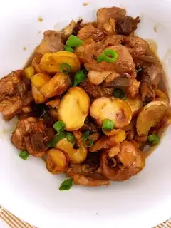 Crumbs on chicken legs