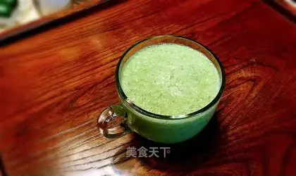 Skinny fruit and vegetable juice