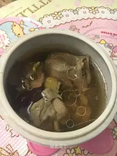 Rock-and-martial pork fan bones