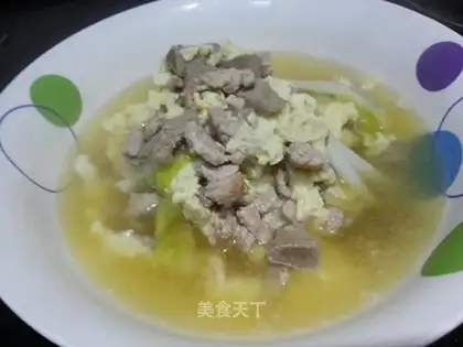 Skinny pork liver egg soup