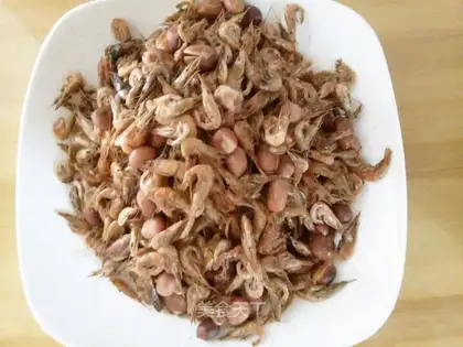 Shrimp peanuts