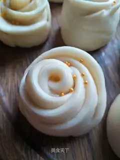 Rose rolls