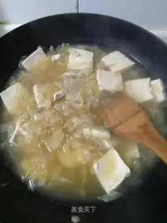 Sour tofu soup