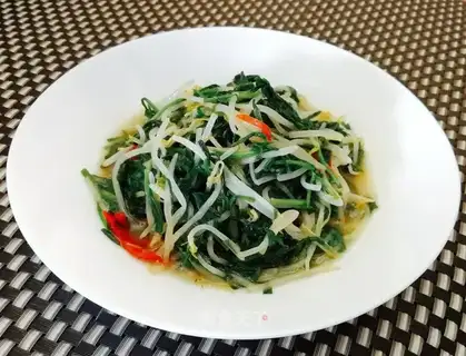 Bean sprouts