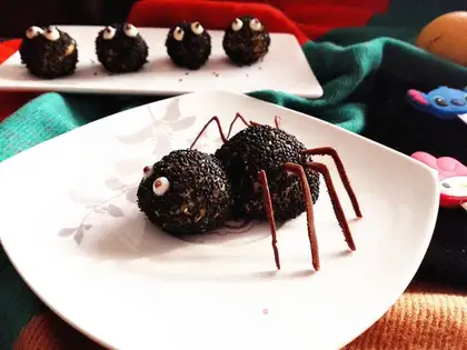 Halloween spider elf