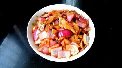 Onion fried liver