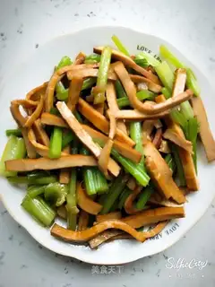 Celery fried beans
