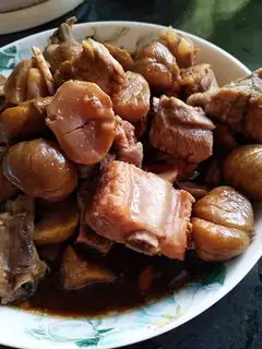 The pan's veal pelvis