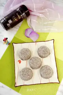 Cinnamon sesame muffins