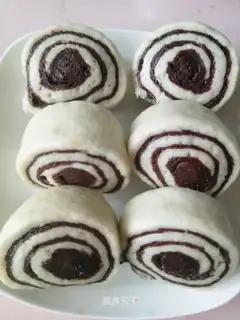 Double-coloured buns
