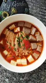Tomato gills, tofu soup