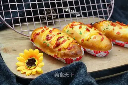Onion cheese bread