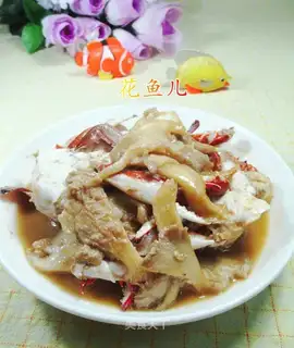 A mushroom with crabs