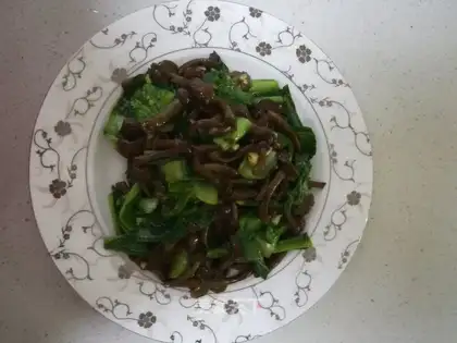 Slippin' mushrooms and cabbage