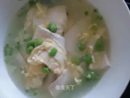 Bean-rice egg-curd soup
