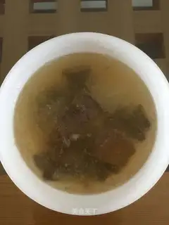 Pork liver and melon soup