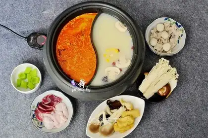 The soy sauce pan