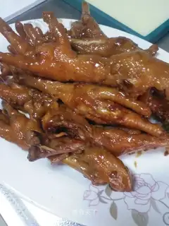 Chicken claws