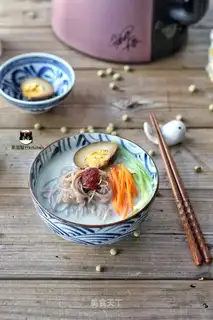 Cold bean noodles