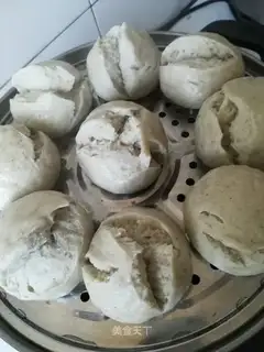 Black buns