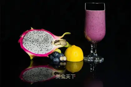 Blueberry flamingo juice