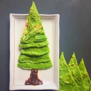Pinecakes